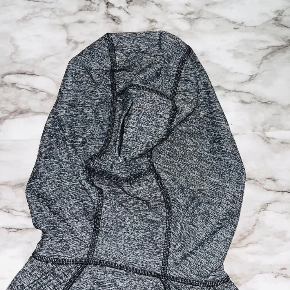 Lululemon Run Back on Track Hoodie Ponytail Hood Grey Women 4 Athleisure Active